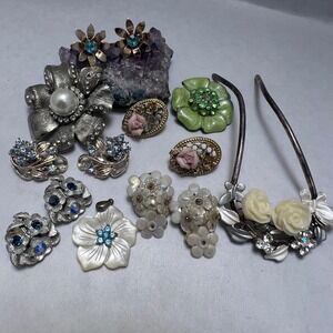 Vtg Flowercore Jewelry Enamel Rhinestone Mother of Pearl Brooches Earrings